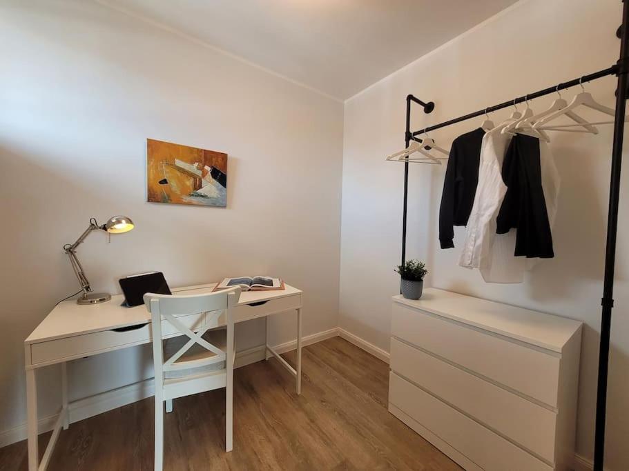Mit Blick In Den Emsseepark Apartment